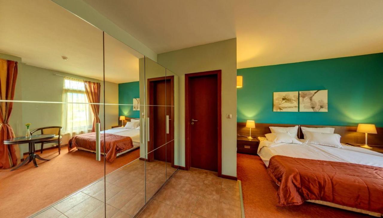 Hotel Famil - Adults Only Bansko Exterior photo